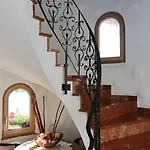 Moritz Garni فندق