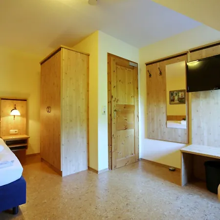 ホテル Moritz Garni 3*