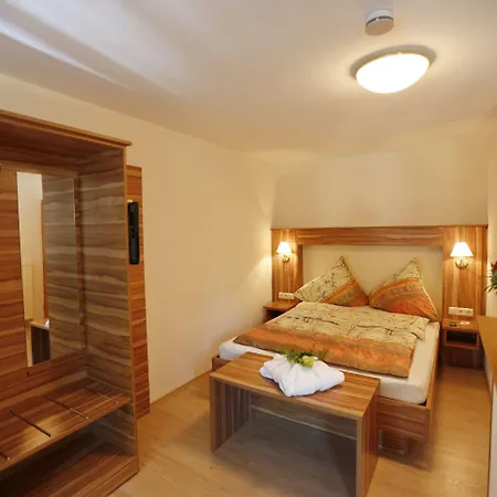 Hotel Moritz Garni 3*