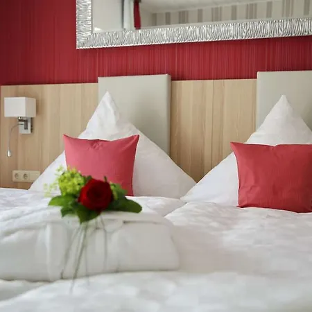 Moritz Garni Hotel 3*